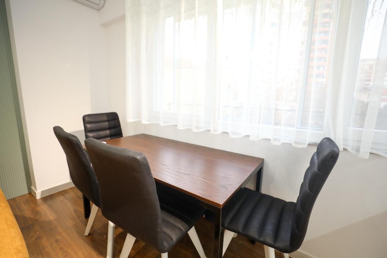 Tirana Center Apartment - Your Cosy Corner Екстер'єр фото