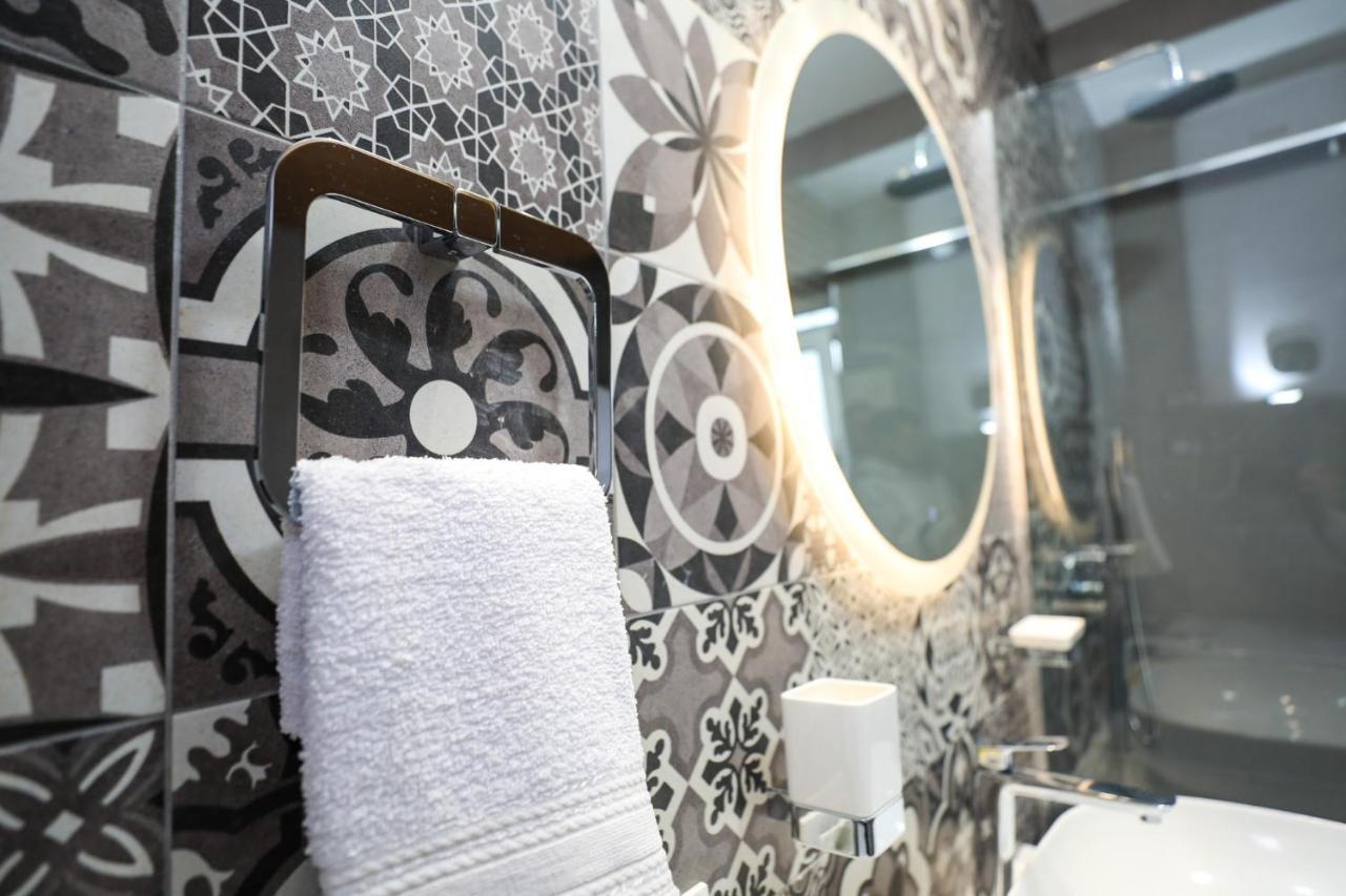 Tirana Center Apartment - Your Cosy Corner Екстер'єр фото