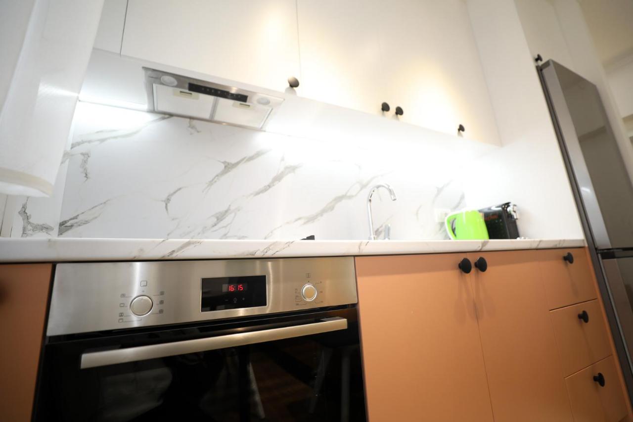 Tirana Center Apartment - Your Cosy Corner Екстер'єр фото