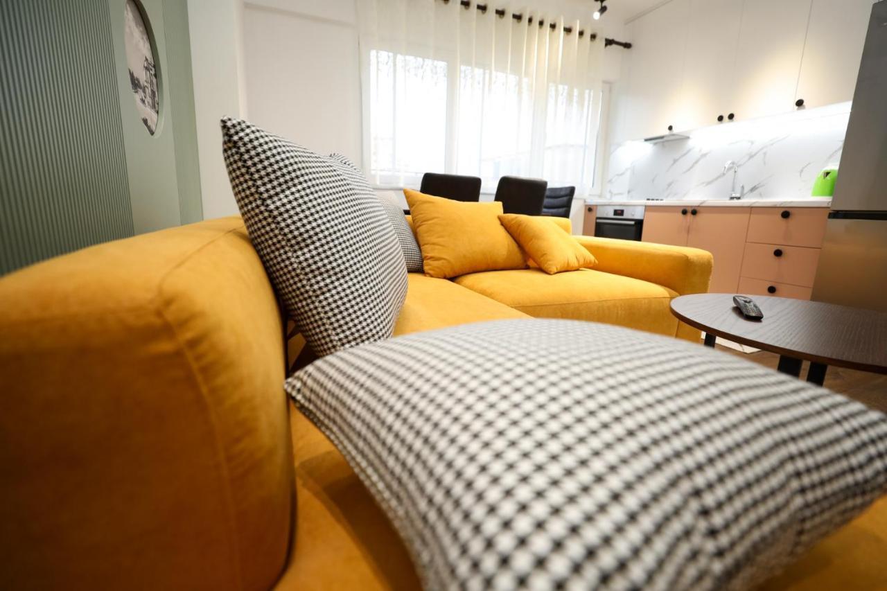 Tirana Center Apartment - Your Cosy Corner Екстер'єр фото